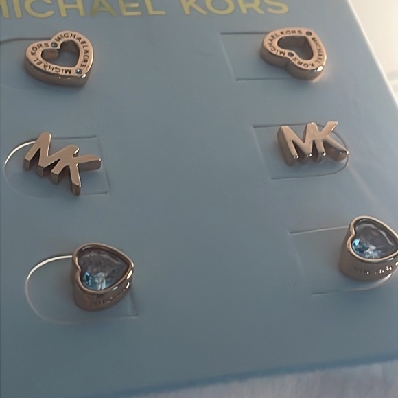 Michael Kors Rose Gold Open Heart/MK Logo/Pave’ Crystal Stud Earrings w/Dust Bag - Picture 6 of 14